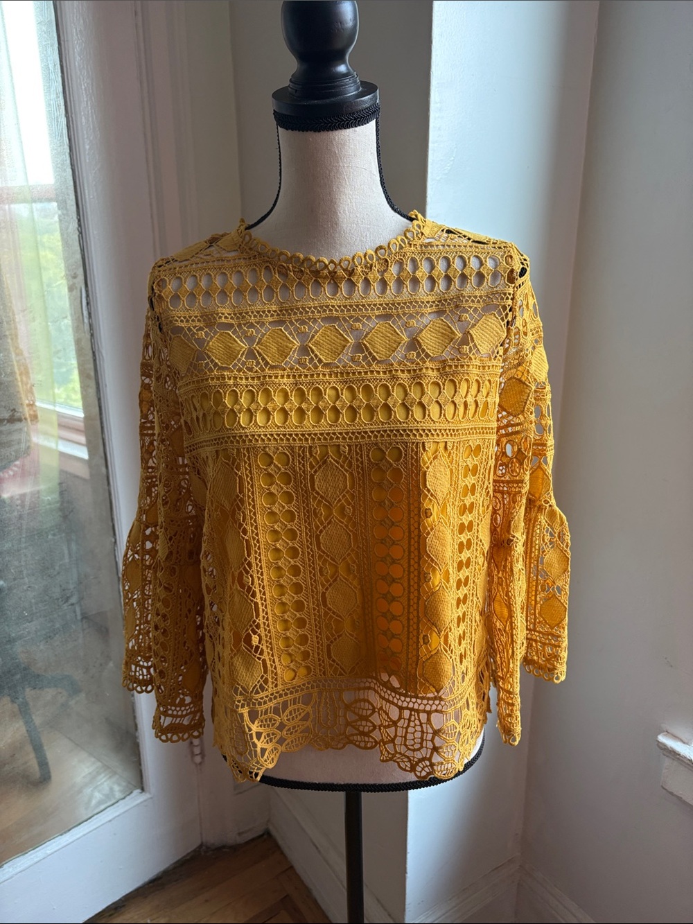 [Ellison] Crochet Lace Bell Sleeve Mustard Yellow Blouse